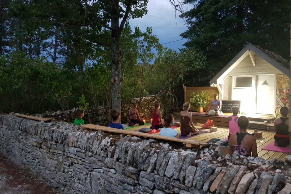 Yoga by night à Beaune