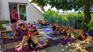 Atelier yoga à la montagne de Beaune chez YOGAMAGA BEAUNE 2023